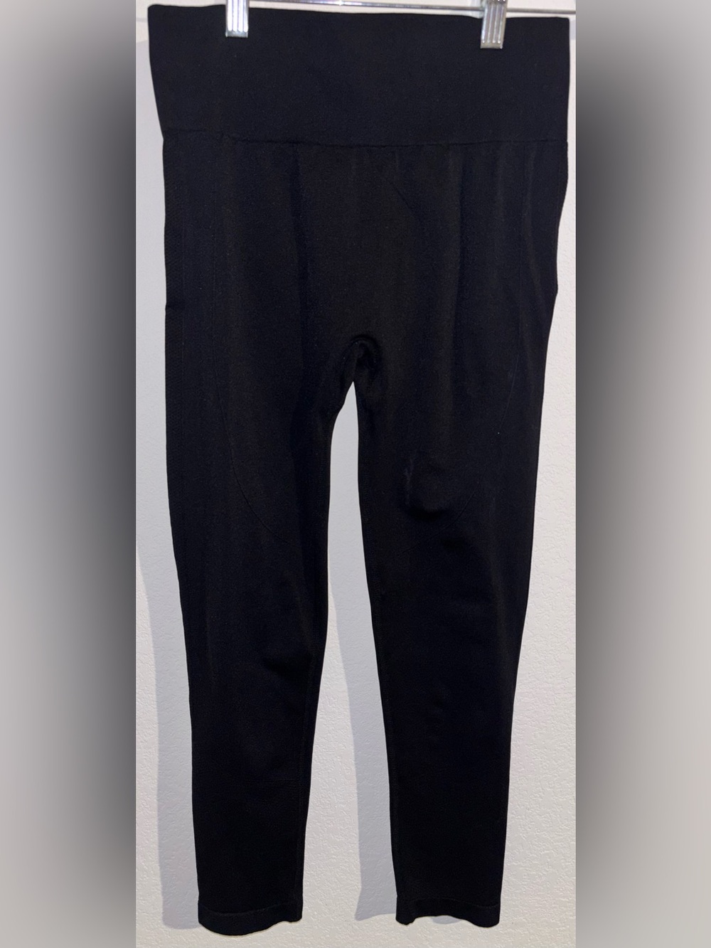 Scrunch Butt Area High-Waist Black Leggings - Women